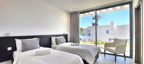 4 bedrooms Villa in Quarteira, Portugal No. 114983 18