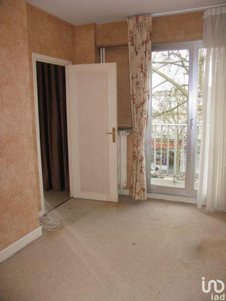 3 bedrooms Condo in Tours, France No. 3319