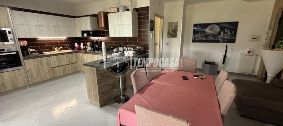 4 غرف نوم شقة في Giugliano in Campania, Italy رقم 328688 13