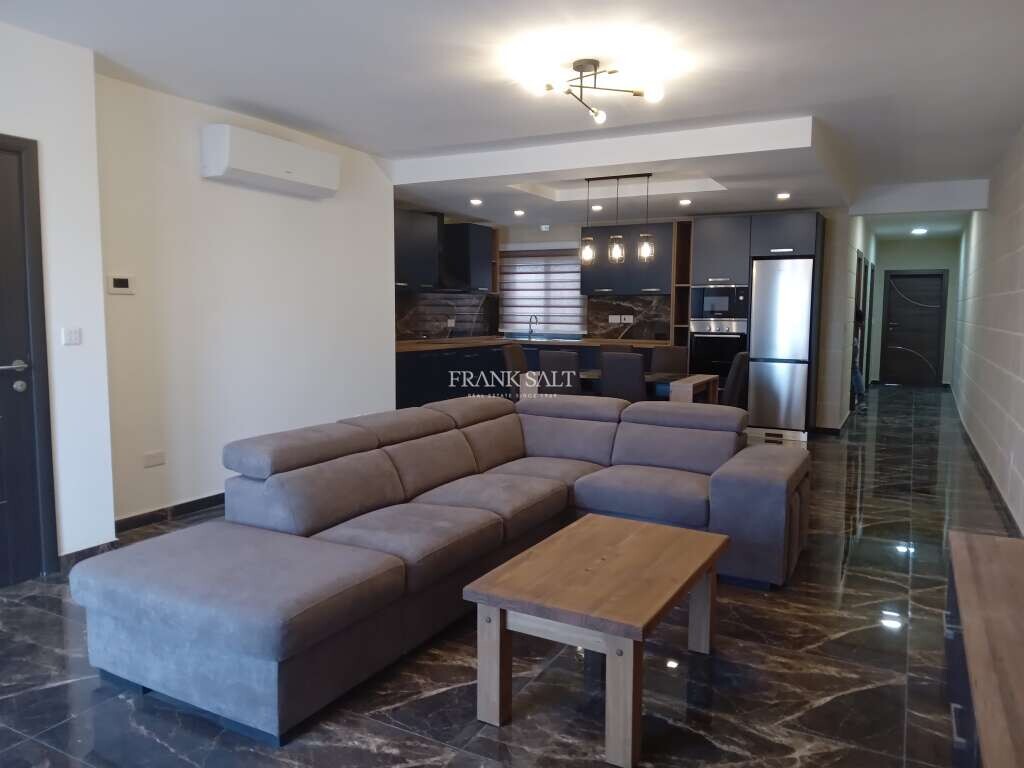 2 bedrooms Penthouse in Xaghra, Malta No. 5873