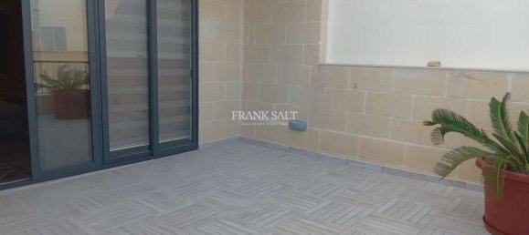 2 bedrooms Penthouse in Xaghra, Malta No. 5873 12