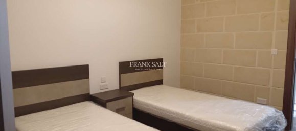 2 bedrooms Penthouse in Xaghra, Malta No. 5873 16