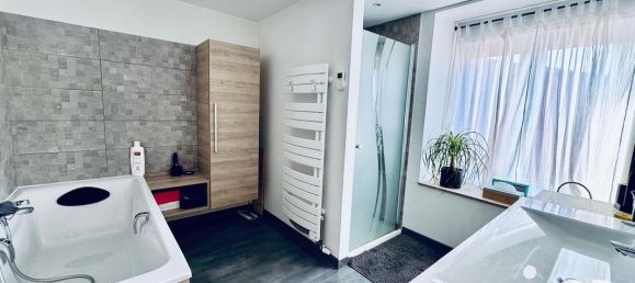 4 chambres Maison à Ludes, France No. 159448 20