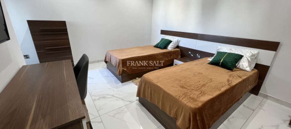 2 bedrooms Penthouse in Sliema, Malta No. 10276 11