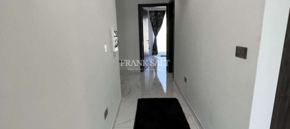 2 bedrooms Penthouse in Sliema, Malta No. 10276 9