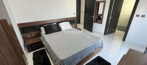 2 bedrooms Penthouse in Sliema, Malta No. 10276 16