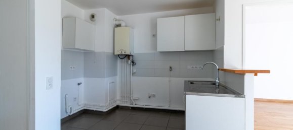 1 bedroom Apartment in Franconville, France No. 328783 2