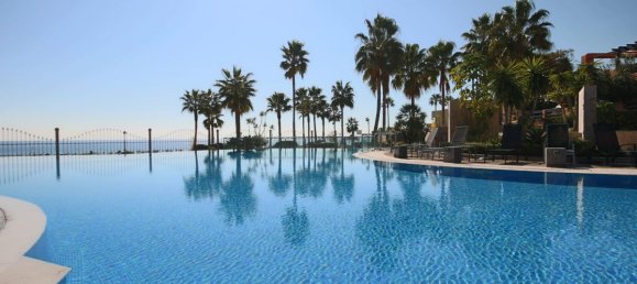 3 bedrooms Apartment in Estepona, Spain No. 2898 24