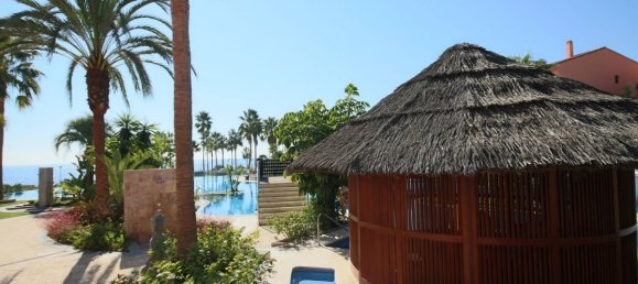 3 bedrooms Apartment in Estepona, Spain No. 2898 10