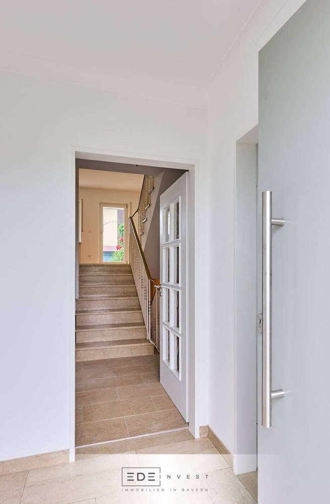 3 bedrooms Townhouse in Rosenheim, Germany No. 322442