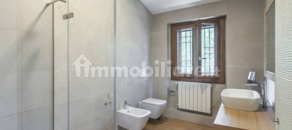 4 bedrooms Villa in Corsico, Italy No. 333064 6