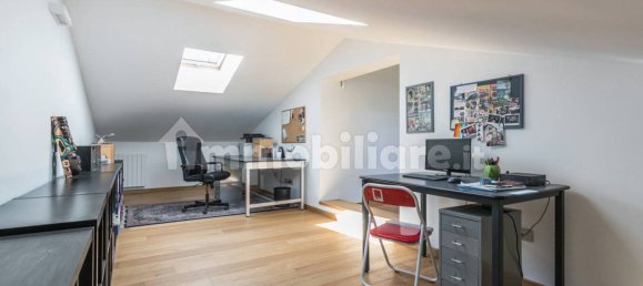 4 bedrooms Villa in Corsico, Italy No. 333064 4