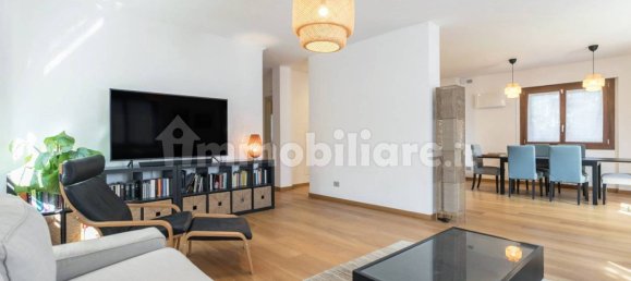 4 bedrooms Villa in Corsico, Italy No. 333064 33