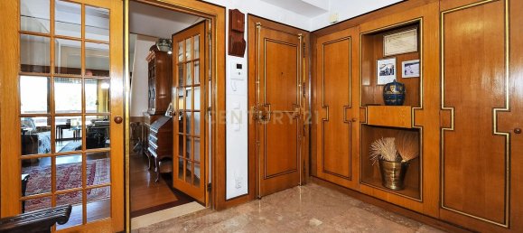 4 bedrooms Apartment in Lisbon, Portugal No. 127196 8