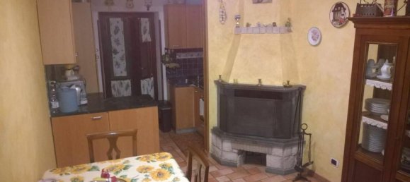 Квартира с 4 комнатами в Бассиано, Италия № 153569 5