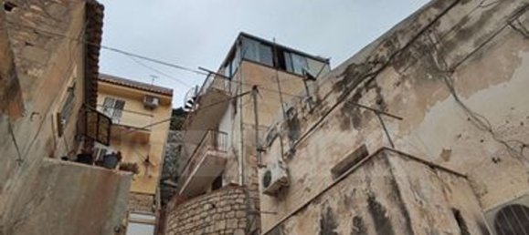 Квартира с 5 спальнями в Шикли, Италия № 372370 2