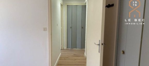  عقار تجاري في Vannes, France 90متر مربع رقم 281622 3