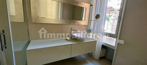 Квартира с 3 спальнями в Монца, Италия № 374028 9