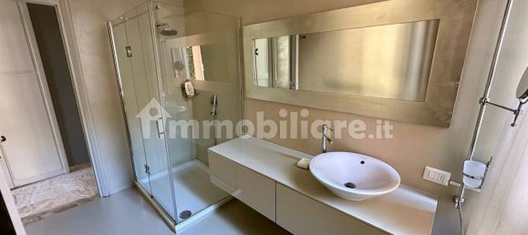 Квартира с 3 спальнями в Монца, Италия № 374028 7