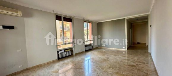 Квартира с 3 спальнями в Монца, Италия № 374028 26