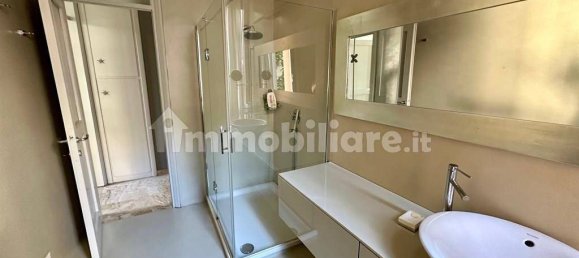 Квартира с 3 спальнями в Монца, Италия № 374028 12