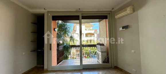 Квартира с 3 спальнями в Монца, Италия № 374028 30