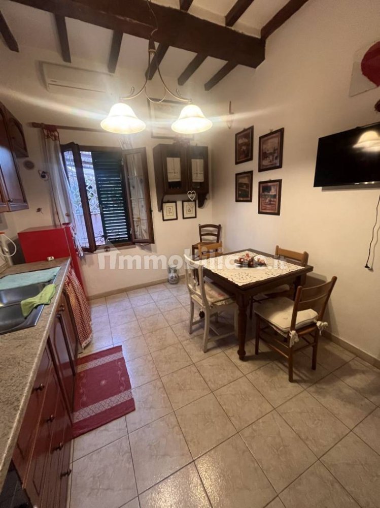 Квартира с 1 спальней в Пьомбино, Италия № 69652