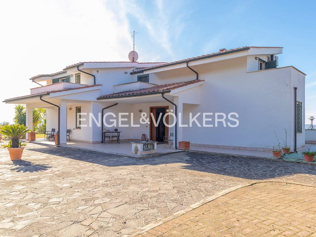 5 Schlafzimmer Villa in Sant'Angelo Romano, Italy, Nr. 126681