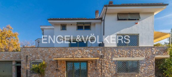 5 Schlafzimmer Villa in Sant'Angelo Romano, Italy, Nr. 126681 28