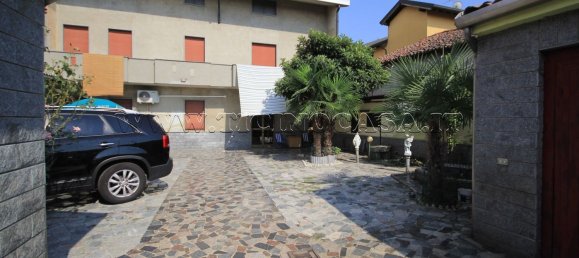 6 rooms House in Cerano, Italy No. 5008 2