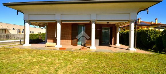 5-Zimmer Villa in Agrate Brianza, Italy, Nr. 160844 4