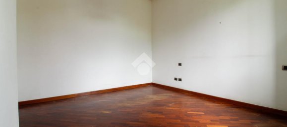 5-Zimmer Villa in Agrate Brianza, Italy, Nr. 160844 26