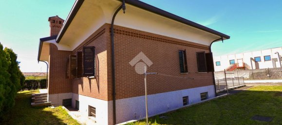 5-Zimmer Villa in Agrate Brianza, Italy, Nr. 160844 11