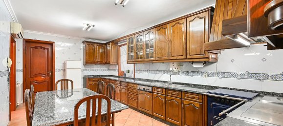 4 bedrooms House in Gondomar, Portugal No. 24194 15