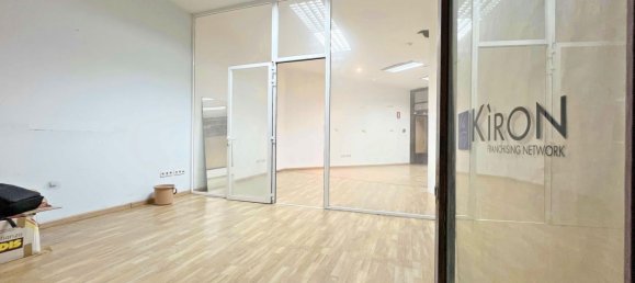 Propiedad comercial en La Coruña, Spain 88 m² No. 55065 8