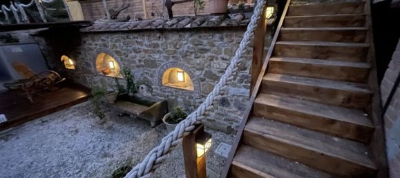 Edificio en Campiglia Marittima, Italy 380 m² No. 254261 18