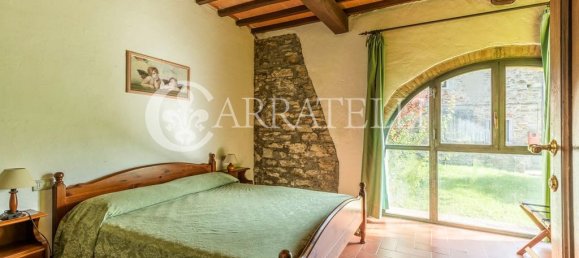 32 bedrooms House in Florence, Italy No. 105635 27