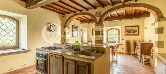 32 bedrooms House in Florence, Italy No. 105635 20