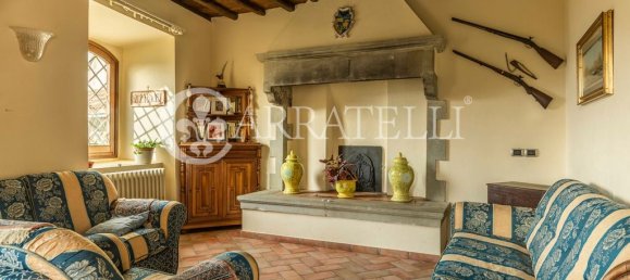 32 bedrooms House in Florence, Italy No. 105635 19