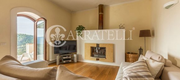 32 bedrooms House in Florence, Italy No. 105635 16