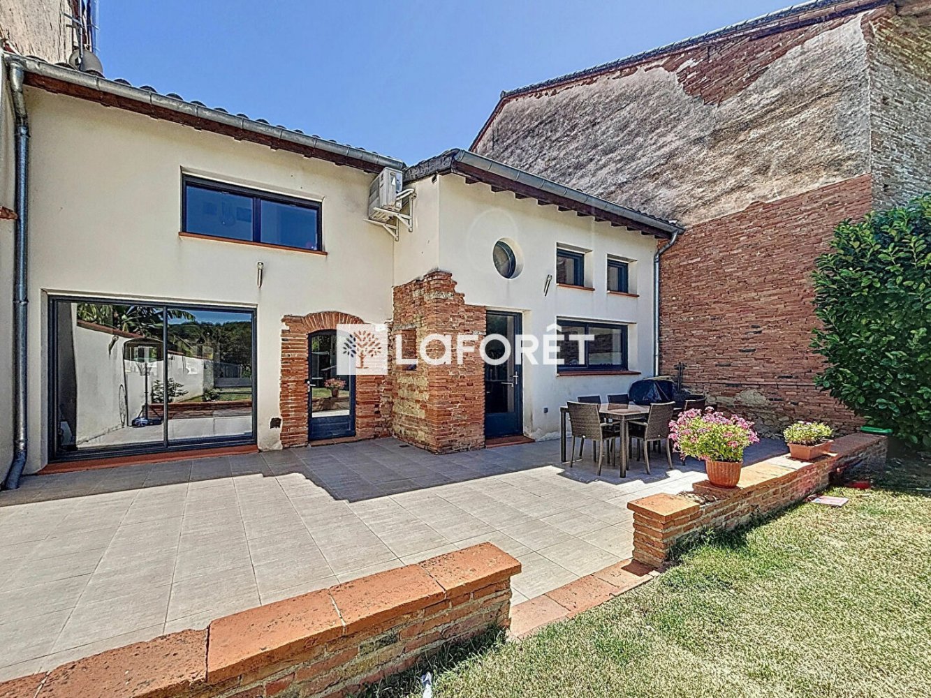 4 bedrooms House in Haute-Garonne, France No. 296805