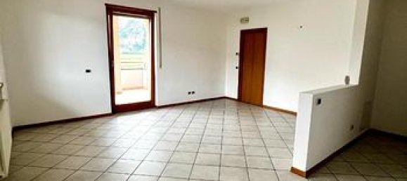 3 rooms Apartment in Trento, Italy No. 288006 2