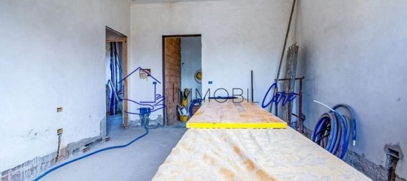 Casa de 7 divisões em Pisa, Italy N.º 276280 19