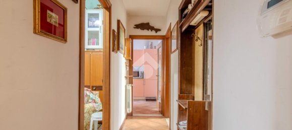 2 bedrooms Apartment in Florence, Italy No. 272082 14
