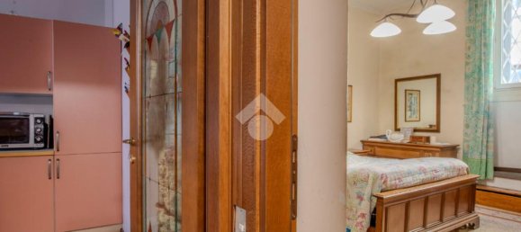 2 bedrooms Apartment in Florence, Italy No. 272082 16