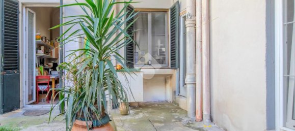 2 bedrooms Apartment in Florence, Italy No. 272082 25