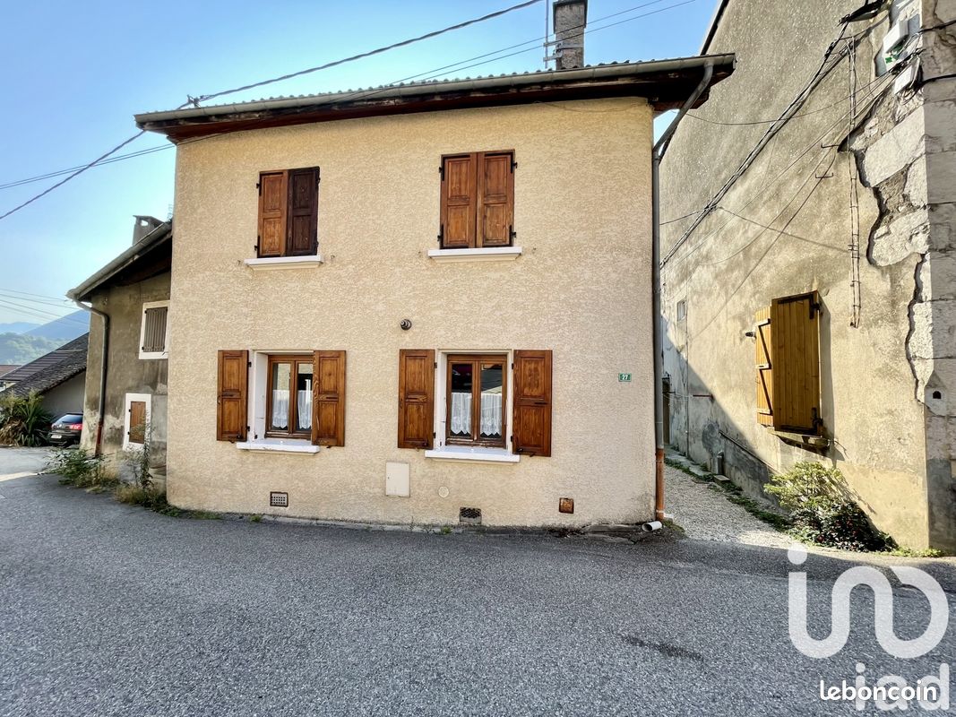 Adosado de 3 habitaciónes en Le Gua, France No. 340338