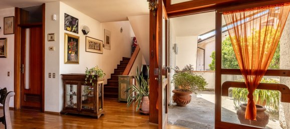 Villa de 4 dormitorios en Lucca, Italy No. 323235 18