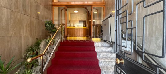 3 rooms Apartment in Como, Italy No. 261049 2
