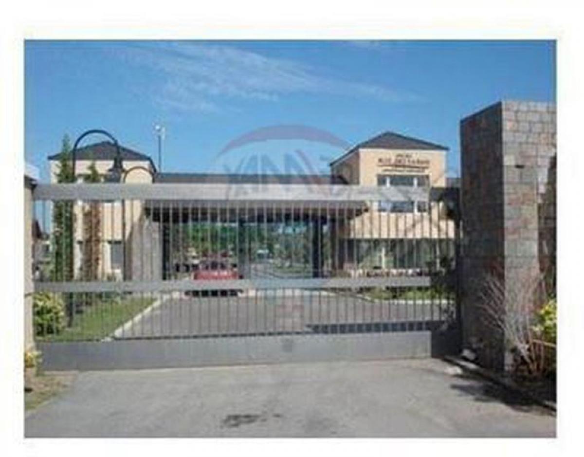  Land in Buenos Aires, Argentina No. 118741